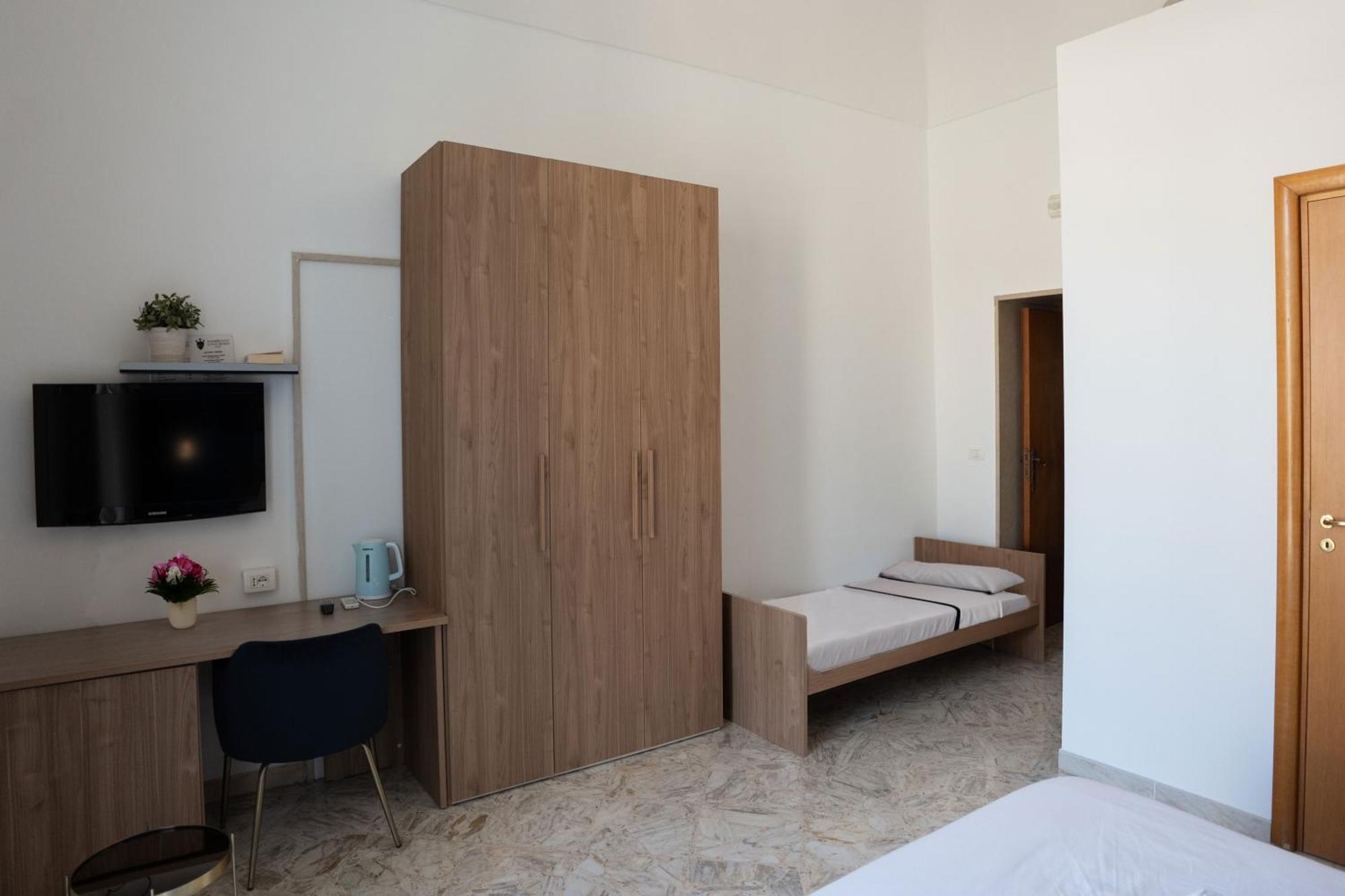 B&B Longobardi Трани Экстерьер фото