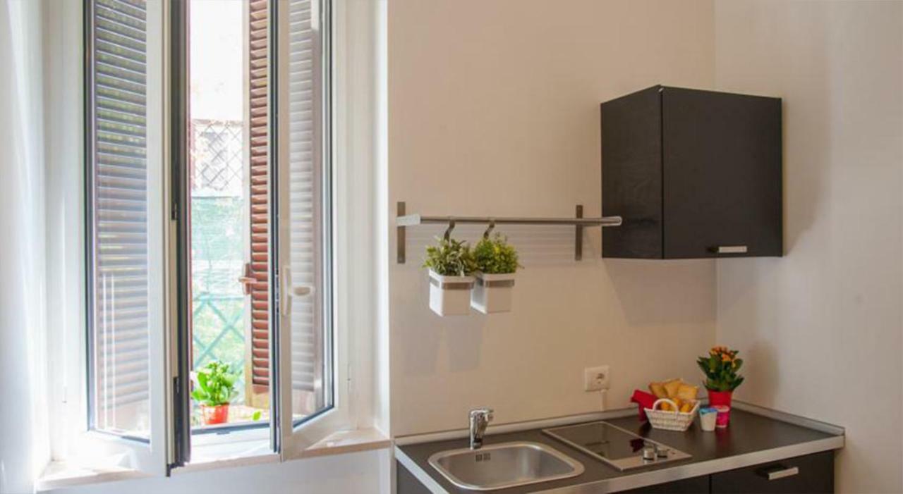 B&B Longobardi Трани Экстерьер фото
